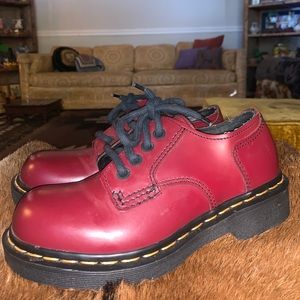 Dr Martens Cherry leather Size US 7